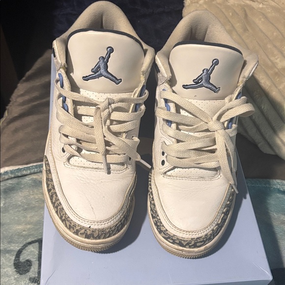Jordan 3’s - Picture 3 of 4